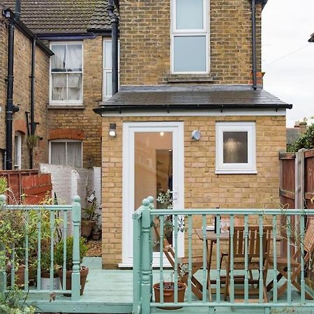 Honeysuckle Cottage Whitstable Dış mekan fotoğraf