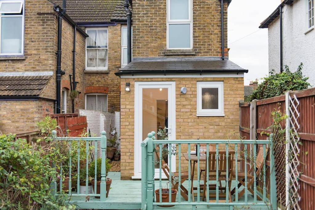 Honeysuckle Cottage Whitstable Dış mekan fotoğraf