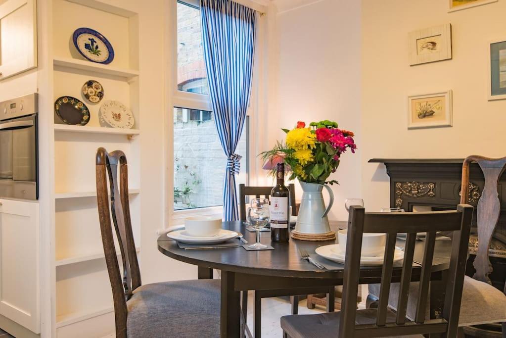 Honeysuckle Cottage Whitstable Dış mekan fotoğraf